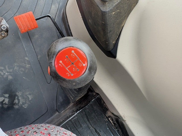 Massey Ferguson 6713