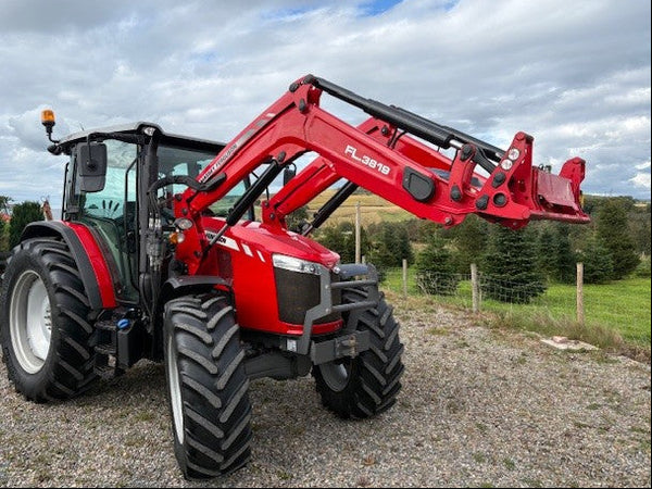 Massey Ferguson 6713